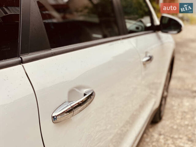 Белый Киа Niro, объемом двигателя 0 л и пробегом 164 тыс. км за 17750 $, фото 37 на Automoto.ua