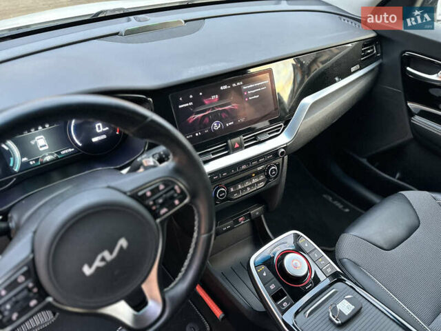 Белый Киа Niro, объемом двигателя 0 л и пробегом 107 тыс. км за 19800 $, фото 14 на Automoto.ua