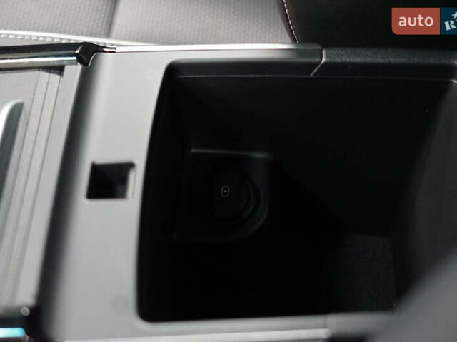 Киа Niro 2021 в Киеве на Automoto.ua Белый Киа Niro, объемом двигателя 0 л и пробегом 52 тыс. км за 18200 $, фото 29 на Automoto.ua