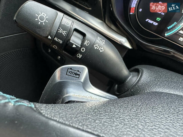 Белый Киа Niro, объемом двигателя 0 л и пробегом 122 тыс. км за 17999 $, фото 48 на Automoto.ua