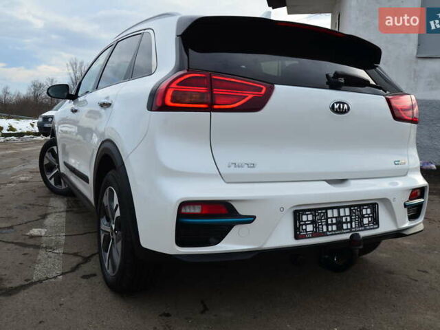 Белый Киа Niro, объемом двигателя 0 л и пробегом 73 тыс. км за 19548 $, фото 25 на Automoto.ua