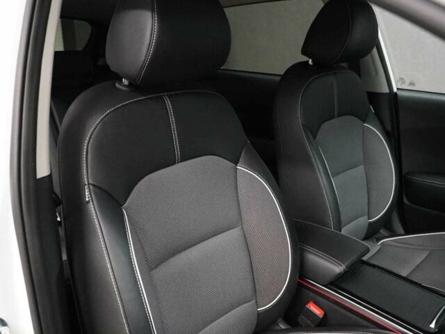 Белый Киа Niro, объемом двигателя 0 л и пробегом 53 тыс. км за 16100 $, фото 9 на Automoto.ua