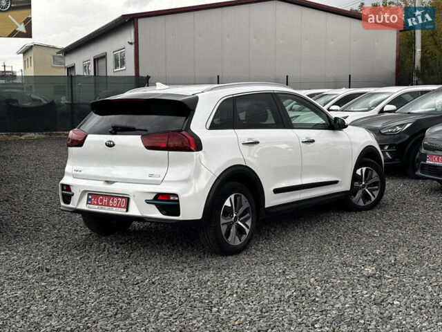 Белый Киа Niro, объемом двигателя 0 л и пробегом 48 тыс. км за 24350 $, фото 12 на Automoto.ua