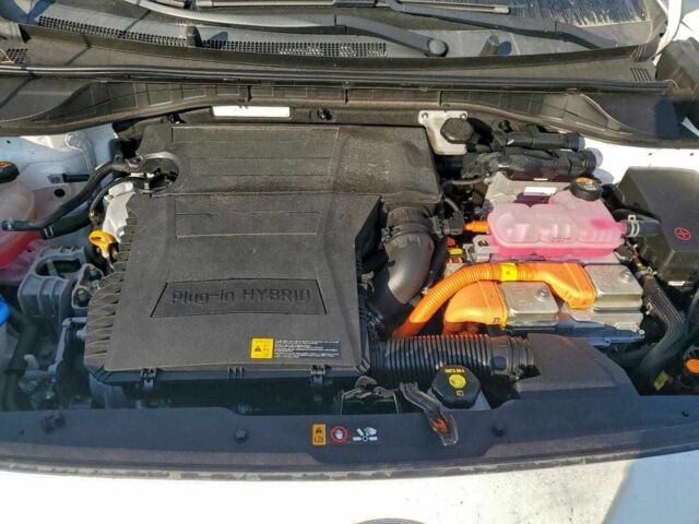 Белый Киа Niro, объемом двигателя 1.6 л и пробегом 65 тыс. км за 3500 $, фото 11 на Automoto.ua