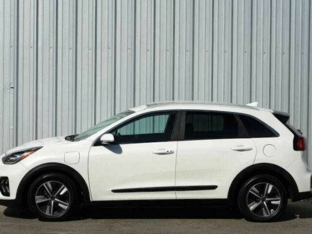 Белый Киа Niro, объемом двигателя 1.6 л и пробегом 55 тыс. км за 14000 $, фото 7 на Automoto.ua