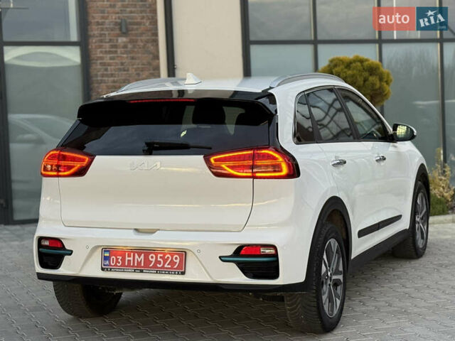 Белый Киа Niro, объемом двигателя 0 л и пробегом 113 тыс. км за 17800 $, фото 18 на Automoto.ua