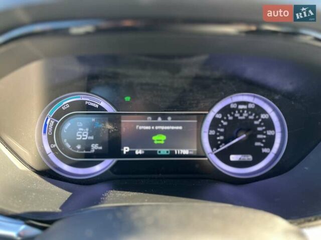 Білий Кіа Niro, об'ємом двигуна 1.58 л та пробігом 17 тис. км за 25900 $, фото 18 на Automoto.ua
