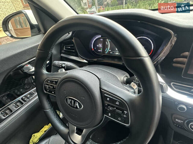 Белый Киа Niro, объемом двигателя 0 л и пробегом 122 тыс. км за 17999 $, фото 41 на Automoto.ua