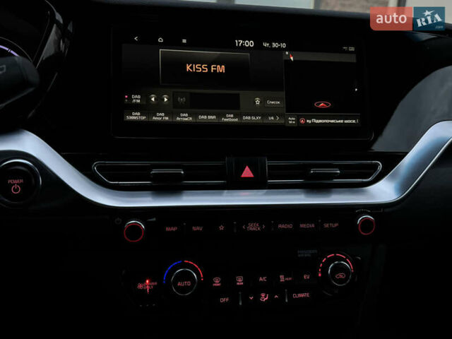 Белый Киа Niro, объемом двигателя 0 л и пробегом 113 тыс. км за 17800 $, фото 52 на Automoto.ua