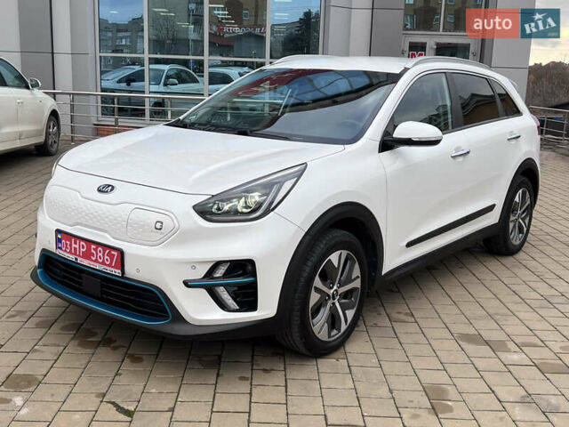 Белый Киа Niro, объемом двигателя 0 л и пробегом 129 тыс. км за 19200 $, фото 2 на Automoto.ua