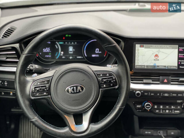 Белый Киа Niro, объемом двигателя 0 л и пробегом 164 тыс. км за 17750 $, фото 41 на Automoto.ua