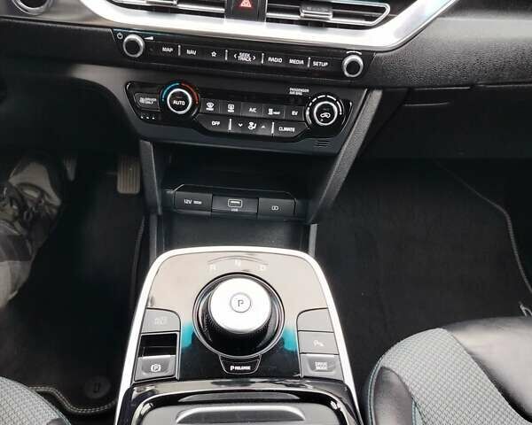 Белый Киа Niro, объемом двигателя 0 л и пробегом 74 тыс. км за 19700 $, фото 41 на Automoto.ua