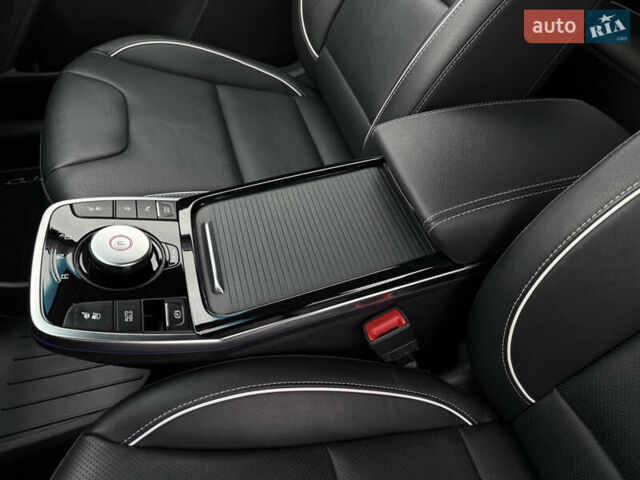 Белый Киа Niro, объемом двигателя 0 л и пробегом 54 тыс. км за 24700 $, фото 74 на Automoto.ua