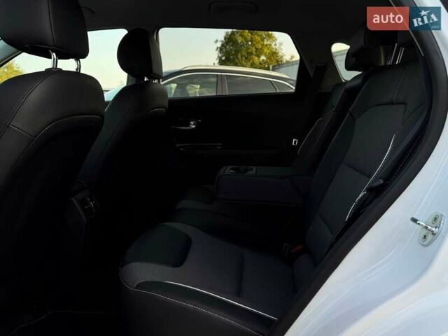 Білий Кіа Niro, об'ємом двигуна 0 л та пробігом 59 тис. км за 23800 $, фото 60 на Automoto.ua