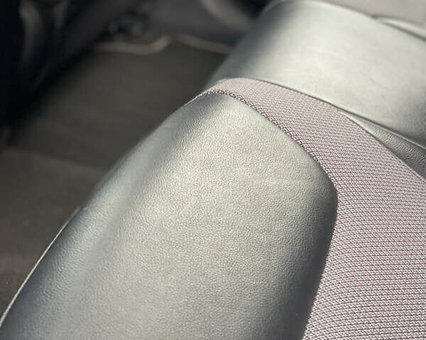 Белый Киа Niro, объемом двигателя 0 л и пробегом 150 тыс. км за 18299 $, фото 22 на Automoto.ua