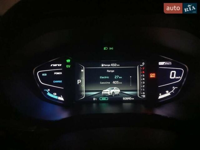 Білий Кіа Niro, об'ємом двигуна 1.58 л та пробігом 60 тис. км за 21400 $, фото 1 на Automoto.ua