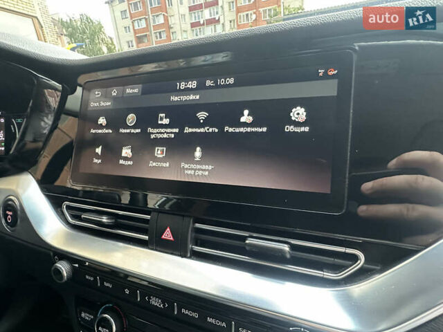 Белый Киа Niro, объемом двигателя 0 л и пробегом 122 тыс. км за 17999 $, фото 43 на Automoto.ua