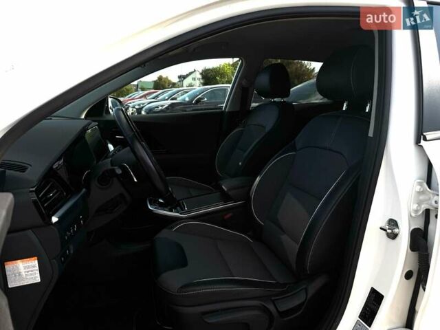 Белый Киа Niro, объемом двигателя 0 л и пробегом 59 тыс. км за 22800 $, фото 26 на Automoto.ua
