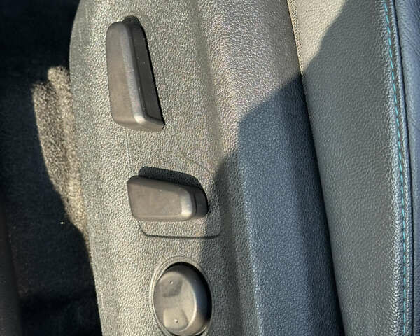 Білий Кіа Niro, об'ємом двигуна 0 л та пробігом 107 тис. км за 20900 $, фото 23 на Automoto.ua