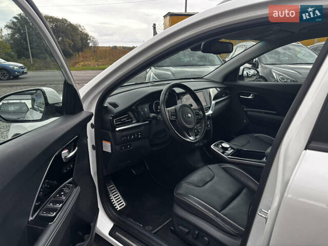 Белый Киа Niro, объемом двигателя 0 л и пробегом 48 тыс. км за 24350 $, фото 15 на Automoto.ua