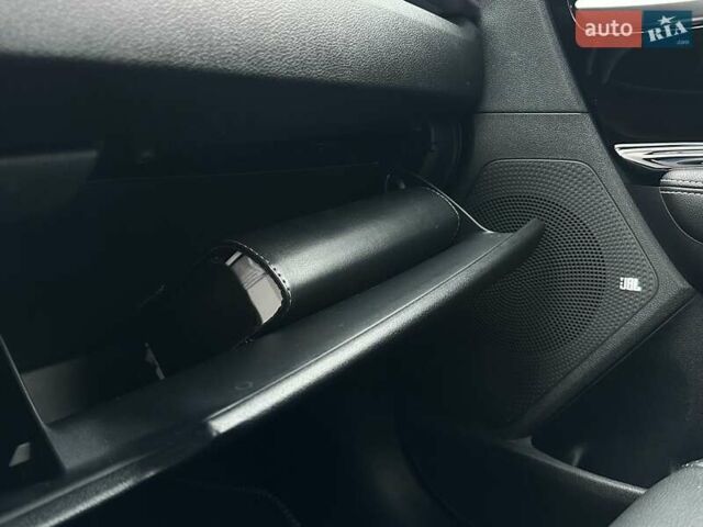 Белый Киа Niro, объемом двигателя 0 л и пробегом 38 тыс. км за 24700 $, фото 82 на Automoto.ua