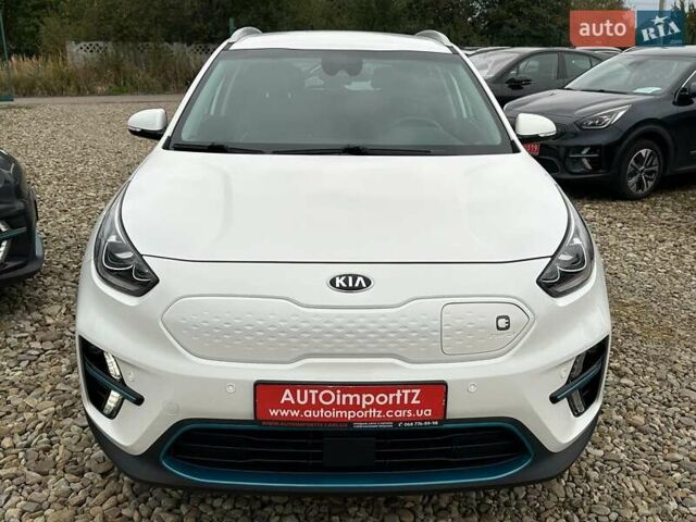 Белый Киа Niro, объемом двигателя 0 л и пробегом 56 тыс. км за 23400 $, фото 23 на Automoto.ua
