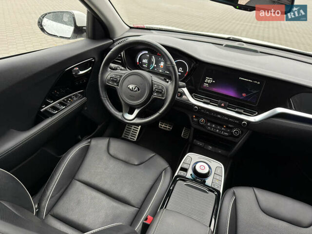 Белый Киа Niro, объемом двигателя 0 л и пробегом 51 тыс. км за 24200 $, фото 35 на Automoto.ua