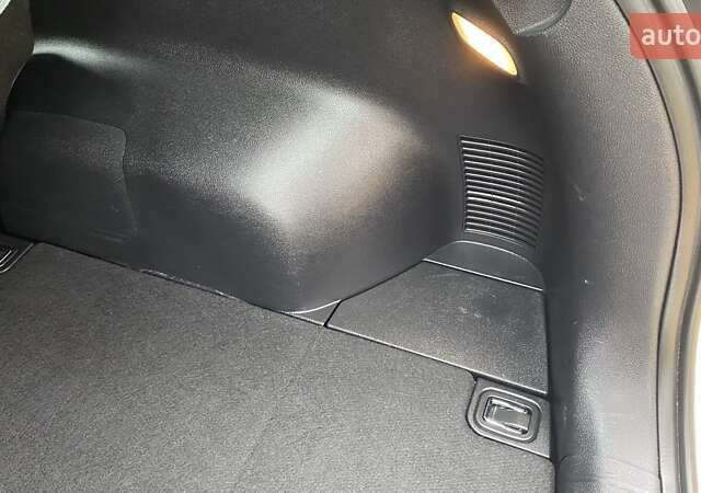 Белый Киа Niro, объемом двигателя 0 л и пробегом 63 тыс. км за 22500 $, фото 39 на Automoto.ua