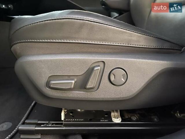 Білий Кіа Niro, об'ємом двигуна 0 л та пробігом 90 тис. км за 25300 $, фото 33 на Automoto.ua