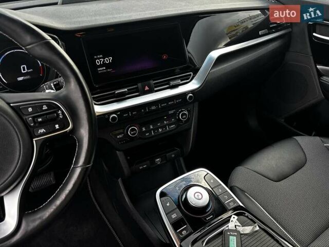 Белый Киа Niro, объемом двигателя 0 л и пробегом 58 тыс. км за 24300 $, фото 20 на Automoto.ua
