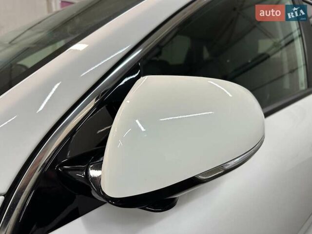 Белый Киа Niro, объемом двигателя 0 л и пробегом 47 тыс. км за 24900 $, фото 20 на Automoto.ua