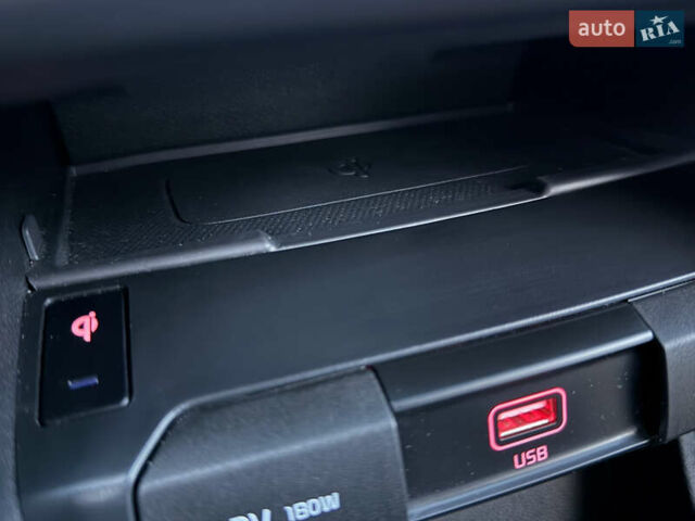 Білий Кіа Niro, об'ємом двигуна 0 л та пробігом 44 тис. км за 24500 $, фото 76 на Automoto.ua