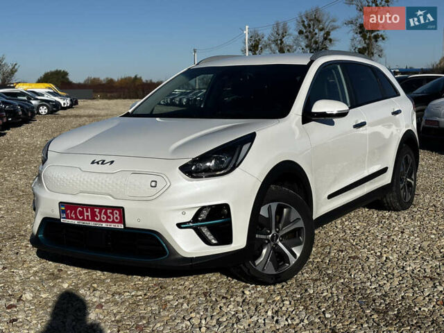 Білий Кіа Niro, об'ємом двигуна 0 л та пробігом 44 тис. км за 23900 $, фото 16 на Automoto.ua