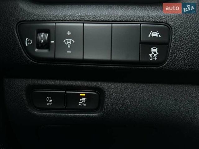 Белый Киа Niro, объемом двигателя 0 л и пробегом 52 тыс. км за 24300 $, фото 32 на Automoto.ua