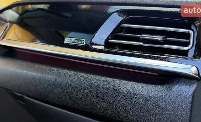 Белый Киа Niro, объемом двигателя 0 л и пробегом 94 тыс. км за 21900 $, фото 75 на Automoto.ua