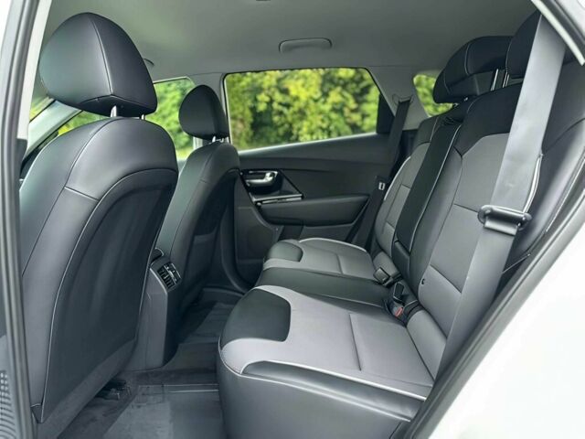 Белый Киа Niro, объемом двигателя 0 л и пробегом 10 тыс. км за 12500 $, фото 12 на Automoto.ua