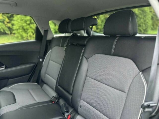 Белый Киа Niro, объемом двигателя 0 л и пробегом 13 тыс. км за 12000 $, фото 9 на Automoto.ua