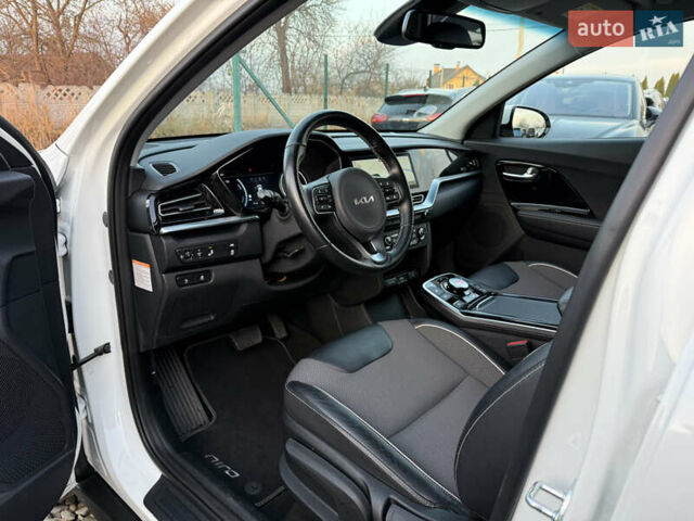 Белый Киа Niro, объемом двигателя 0 л и пробегом 53 тыс. км за 24400 $, фото 1 на Automoto.ua