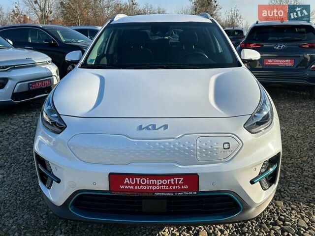 Білий Кіа Niro, об'ємом двигуна 0 л та пробігом 59 тис. км за 24900 $, фото 26 на Automoto.ua