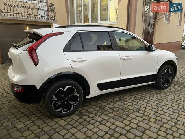 Білий Кіа Niro, об'ємом двигуна 0 л та пробігом 90 тис. км за 25300 $, фото 9 на Automoto.ua
