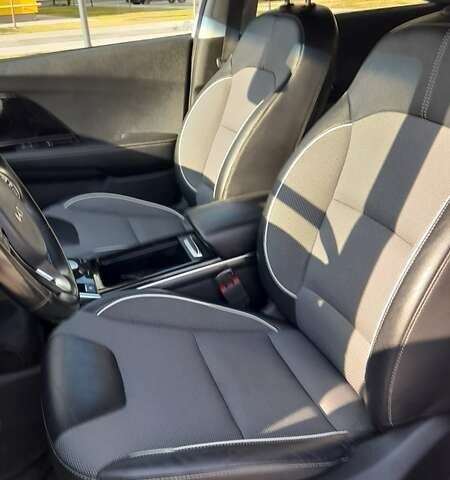 Белый Киа Niro, объемом двигателя 0 л и пробегом 131 тыс. км за 18600 $, фото 21 на Automoto.ua