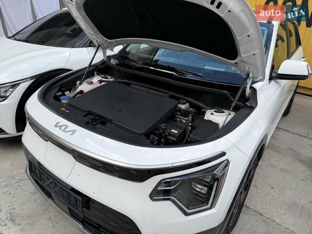 Белый Киа Niro, объемом двигателя 0 л и пробегом 26 тыс. км за 26500 $, фото 45 на Automoto.ua