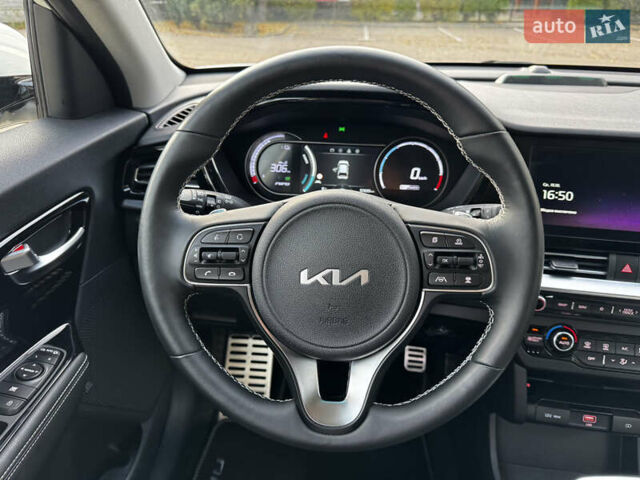 Белый Киа Niro, объемом двигателя 0 л и пробегом 57 тыс. км за 23868 $, фото 60 на Automoto.ua