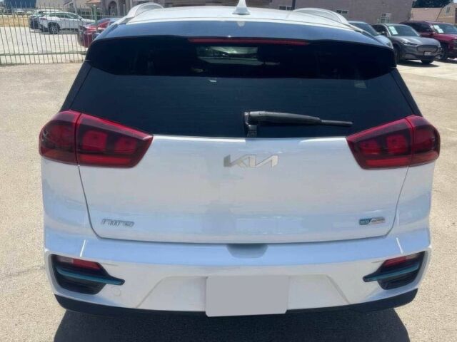 Белый Киа Niro, объемом двигателя 0 л и пробегом 15 тыс. км за 17000 $, фото 3 на Automoto.ua