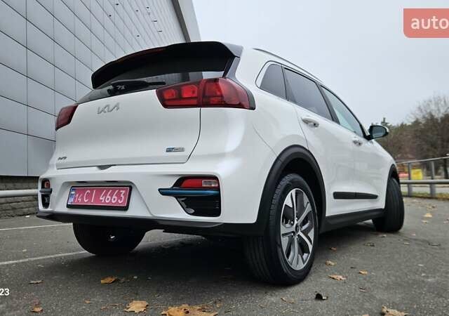 Белый Киа Niro, объемом двигателя 0 л и пробегом 131 тыс. км за 19999 $, фото 11 на Automoto.ua