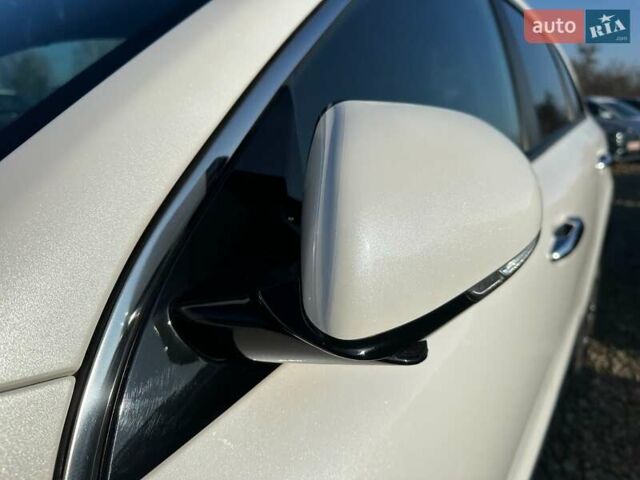 Білий Кіа Niro, об'ємом двигуна 0 л та пробігом 59 тис. км за 24900 $, фото 15 на Automoto.ua