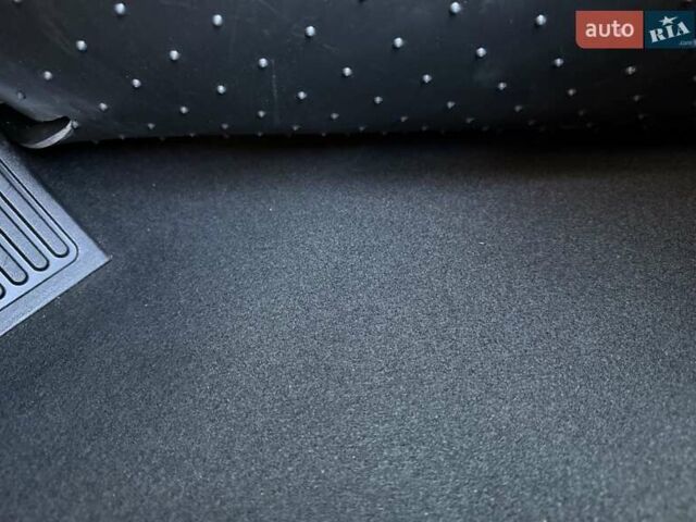 Белый Киа Niro, объемом двигателя 0 л и пробегом 94 тыс. км за 21900 $, фото 86 на Automoto.ua