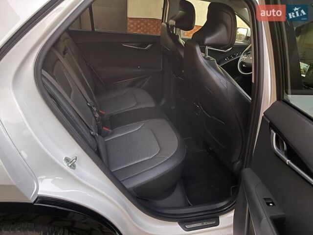 Білий Кіа Niro, об'ємом двигуна 0 л та пробігом 90 тис. км за 25300 $, фото 45 на Automoto.ua