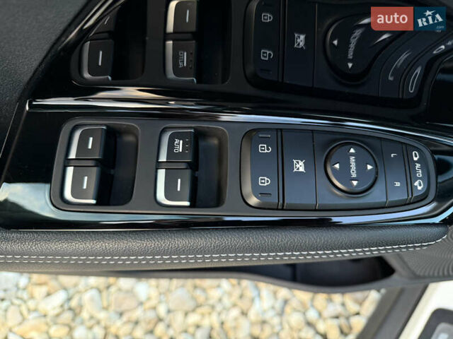 Белый Киа Niro, объемом двигателя 0 л и пробегом 44 тыс. км за 24900 $, фото 32 на Automoto.ua