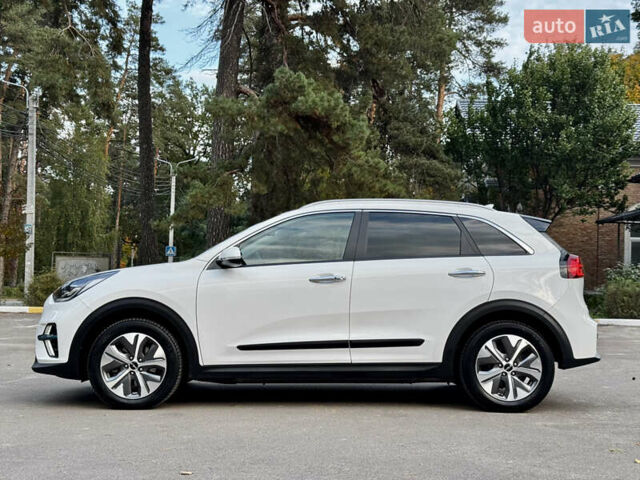 Белый Киа Niro, объемом двигателя 0 л и пробегом 44 тыс. км за 24600 $, фото 19 на Automoto.ua